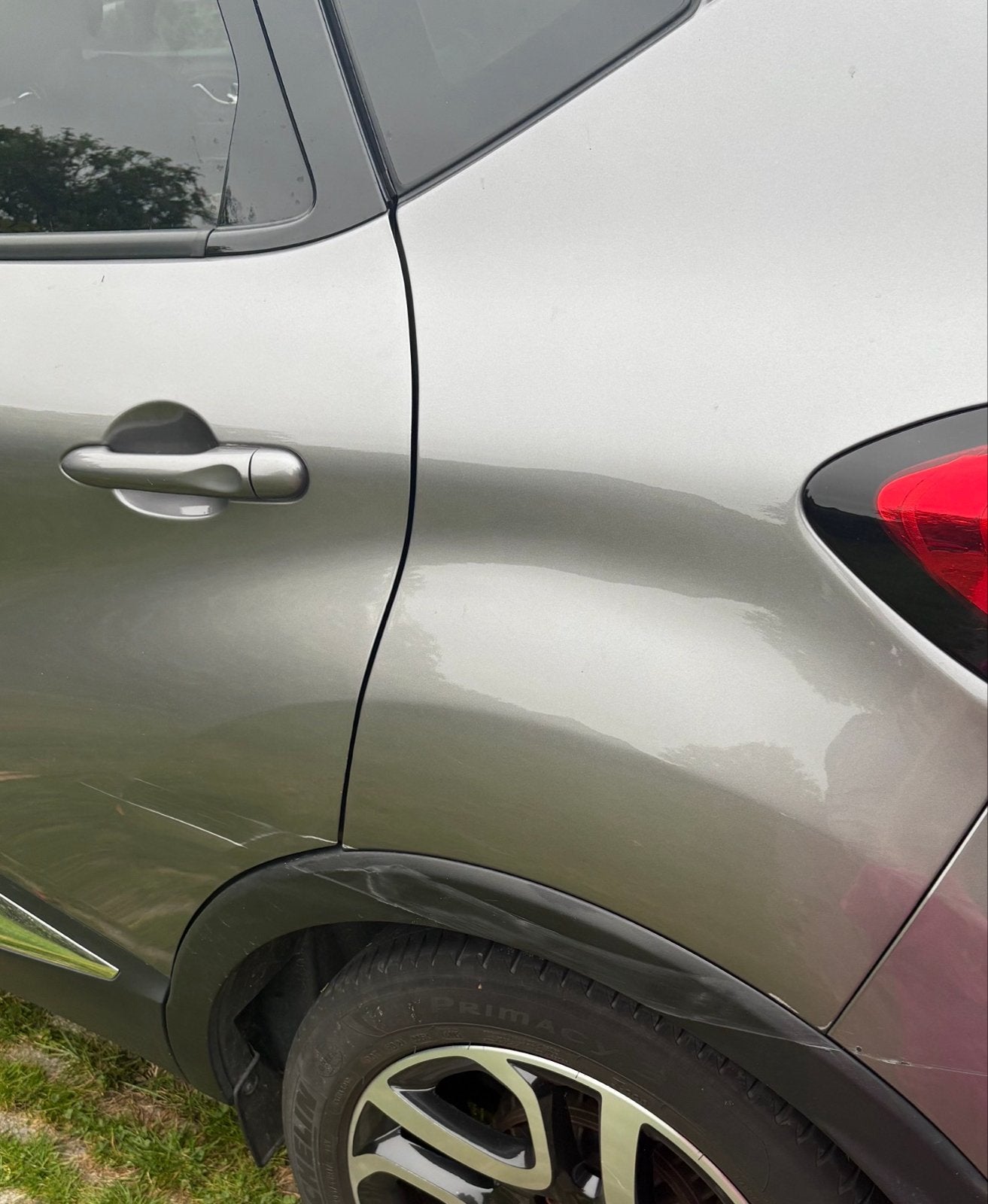 Foto 8 van Renault Captur AUTOMAAT 1.2 TCE 120 EDC 2014 Grijs