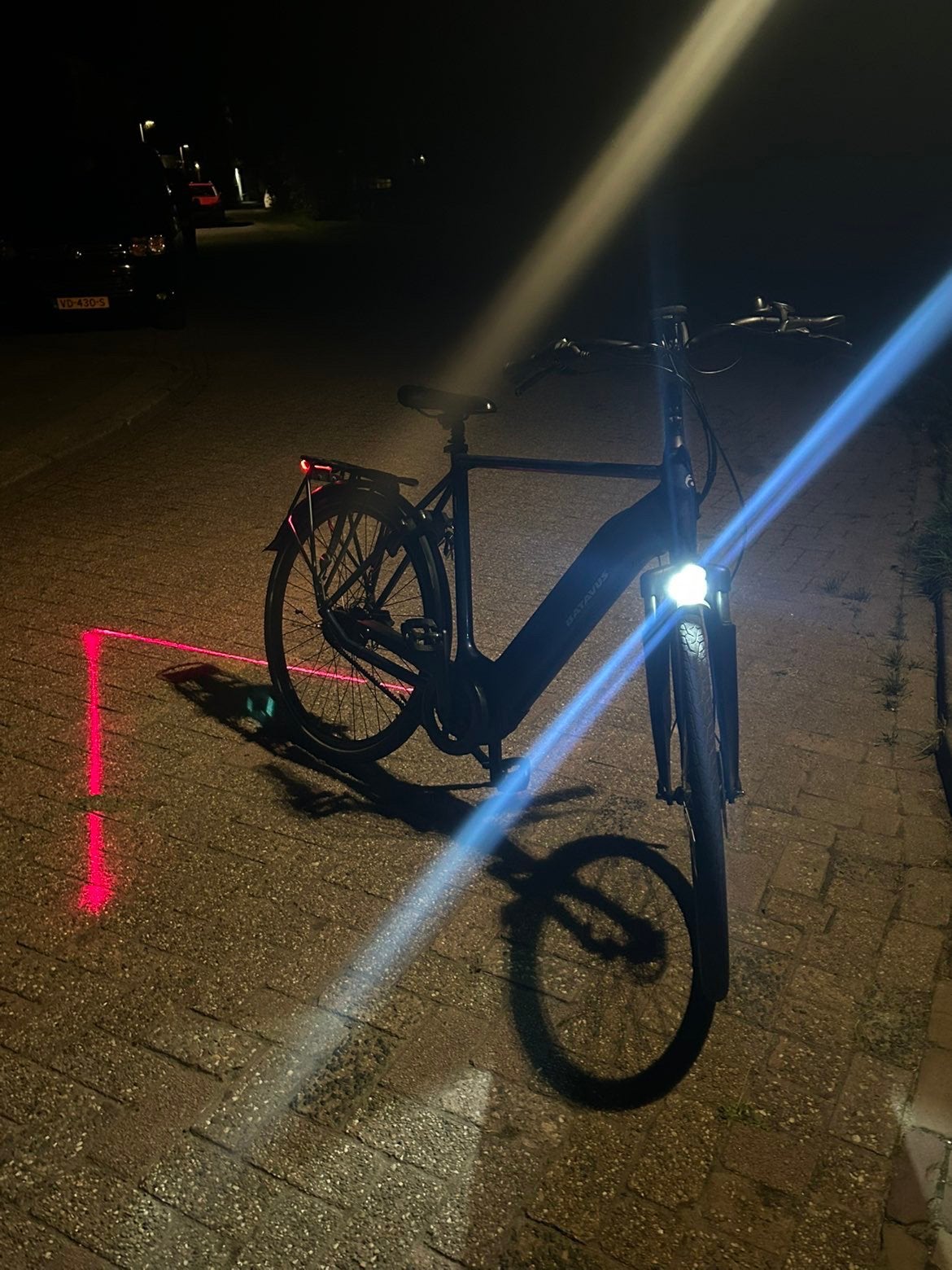 Batavus finez e-go e-bike 61cm (vandaag ophalen 550€), 59 cm of meer, Ophalen, Zo goed als nieuw, 50 km per accu of meer