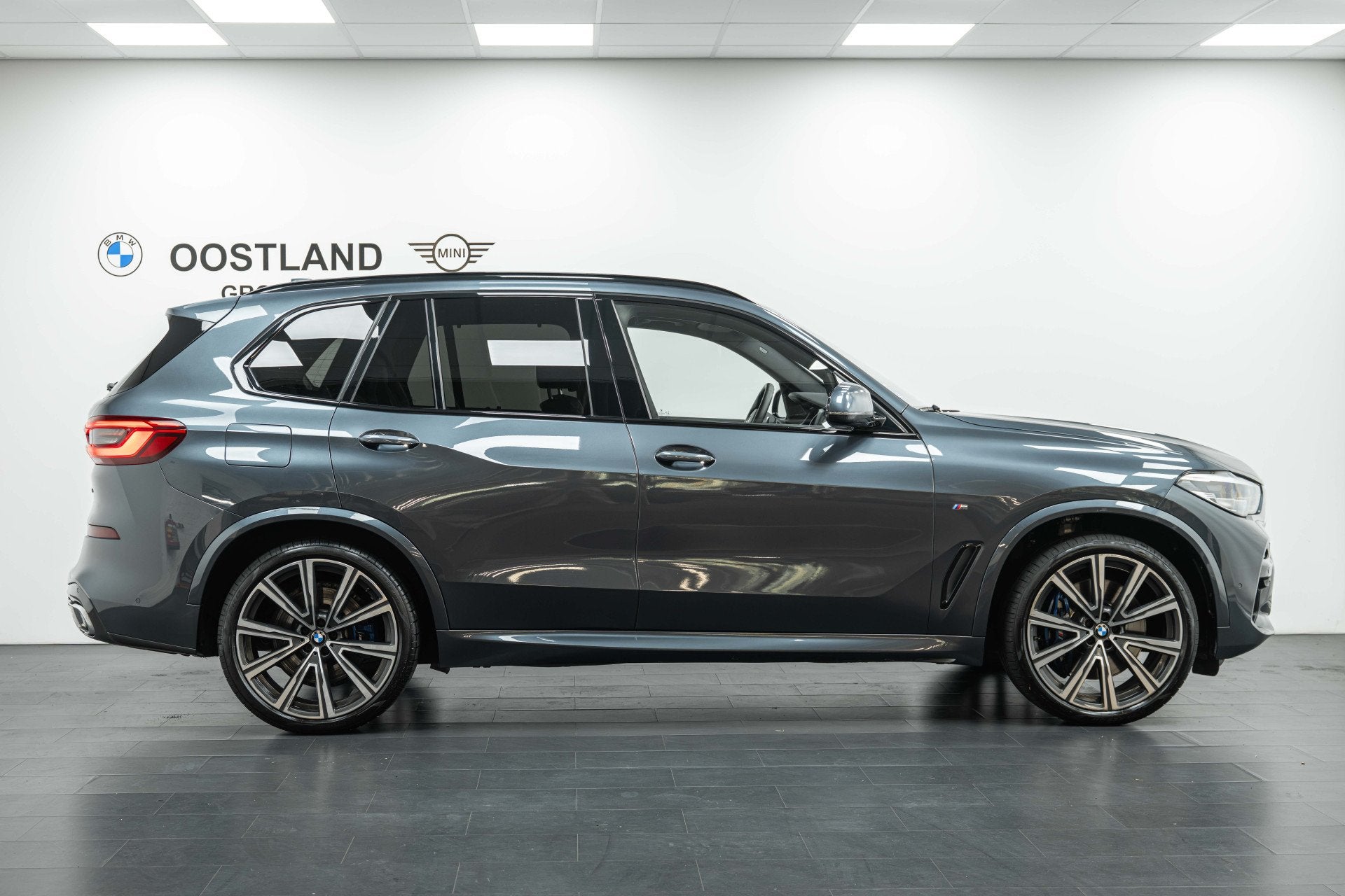 BMW X5 xDrive40i High Executive M Sport Automaat / Trekhaak, Auto's, Automaat, Dealer onderhouden, Gebruikt, Met garantie (alle)