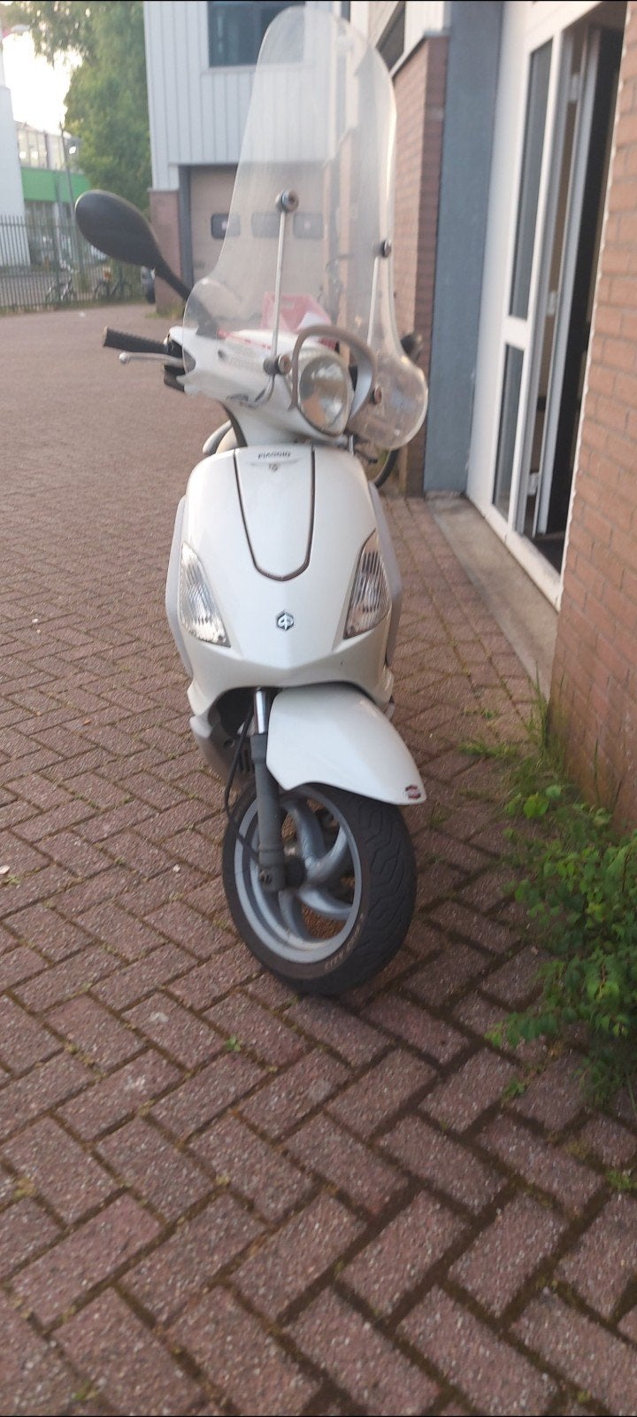Piaggio fly 4t 2011, Ophalen, Piaggio, Gebruikt, Benzine