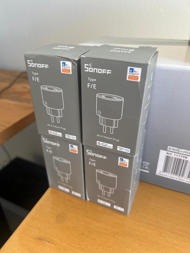 Sonoff S60TPF Wi-Fi Smart Plugs - Nieuw (4 stuks), Nieuw, Kunststof, Ophalen of Verzenden, Modern