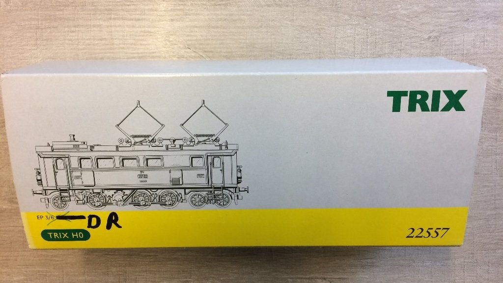 TRIX 22719 Electrische locomotief BR E36 (E36-01) DR, Trix, Ophalen of Verzenden, Zo goed als nieuw, Analoog