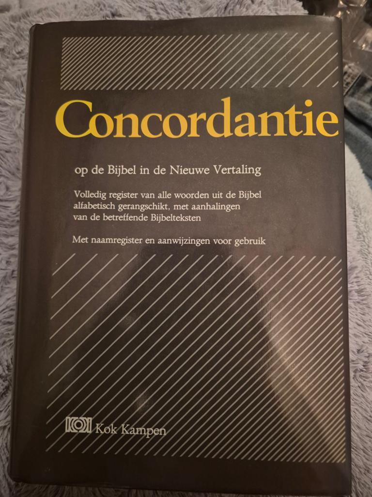 Concordantie Bijbel, Ophalen of Verzenden, Zo goed als nieuw, Christendom | Katholiek