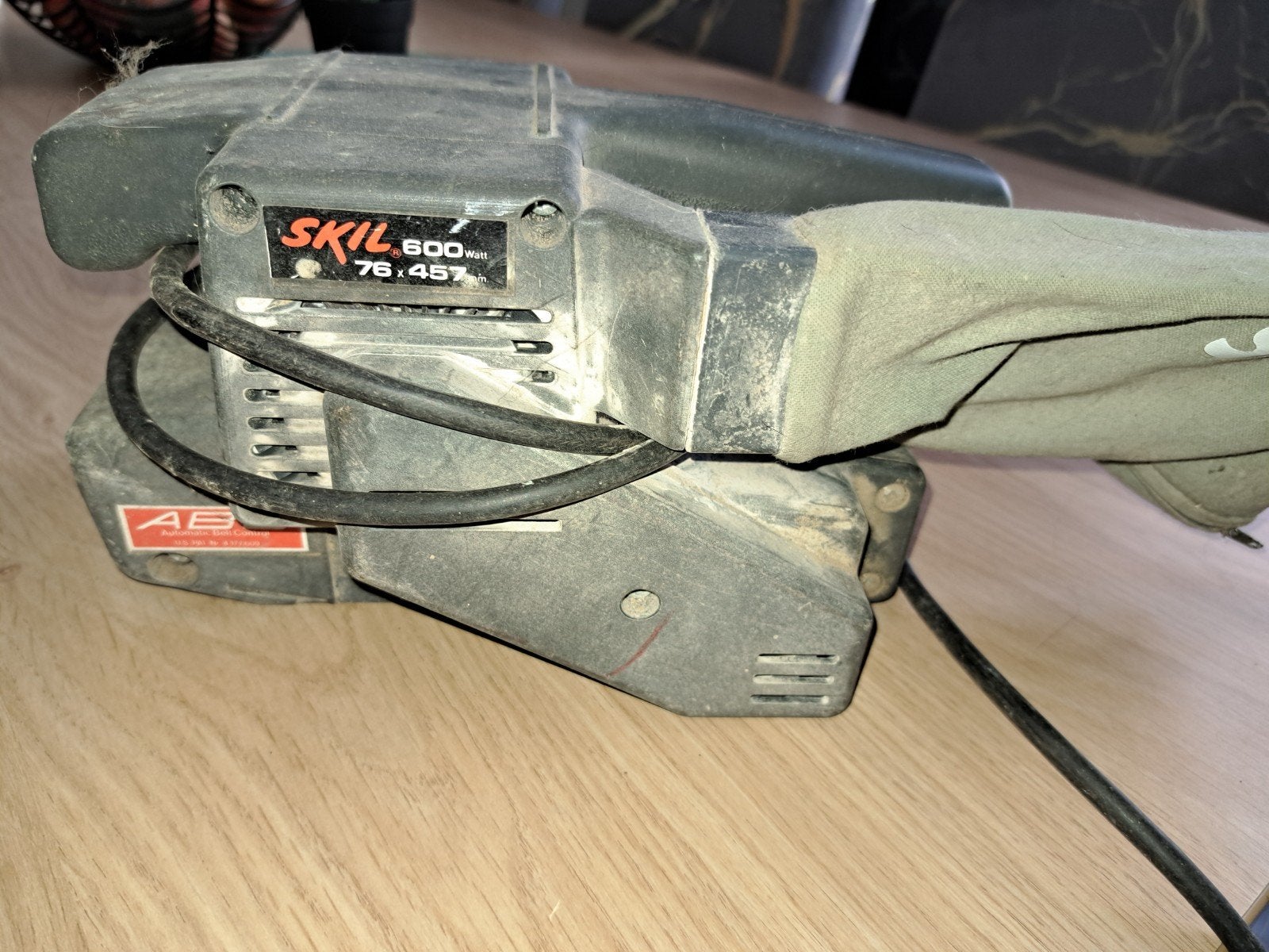 Skil 600W Bandschuurmachine 76 457 - Gebruikt, Ophalen of Verzenden, Gebruikt, Minder dan 600 watt, Bandschuurmachine
