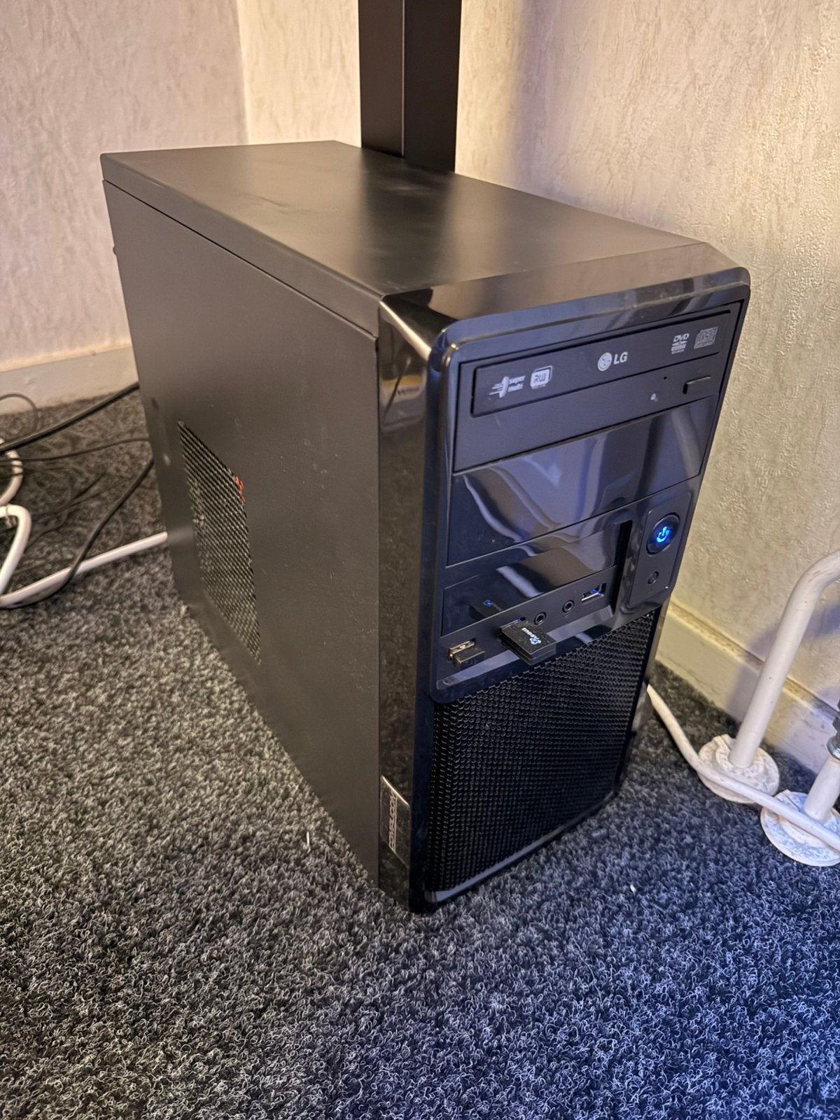 Desktop PC i5 32GB 3TB + 24” Philips, Ophalen, Zo goed als nieuw