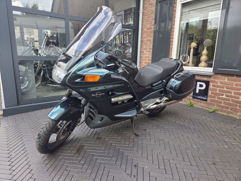 HONDA ST 1100 PAN EUROPEAN (bj 1998), 1085 cc, HONDA, 4 cilinders, Motorrijbewijs A