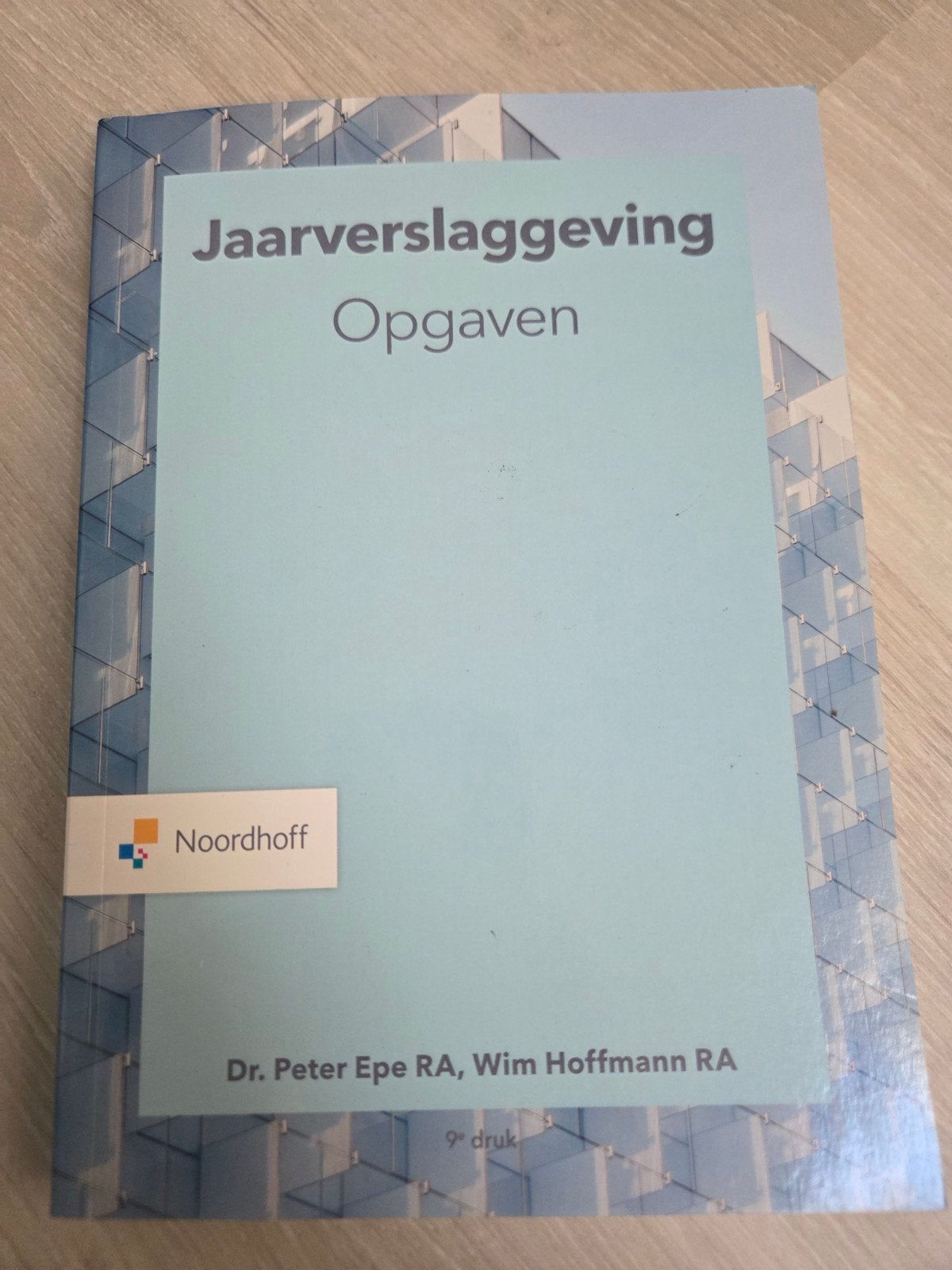 Jaarverslaggeving Opgaven - Dr. Peter Epe RA Wim Hoffmann RA, Boeken, Dr. Peter Epe RA, Wim Hoffmann RA, Zo goed als nieuw, Gamma