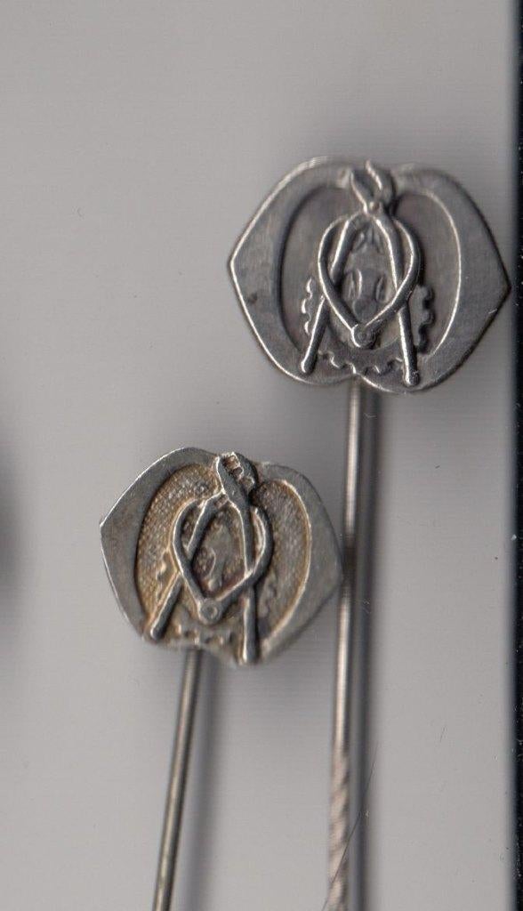 Technische Dienst TD logo embleem speldjes, Niet vindbaar, Niet vindbaar, Nederland, Embleem of Badge
