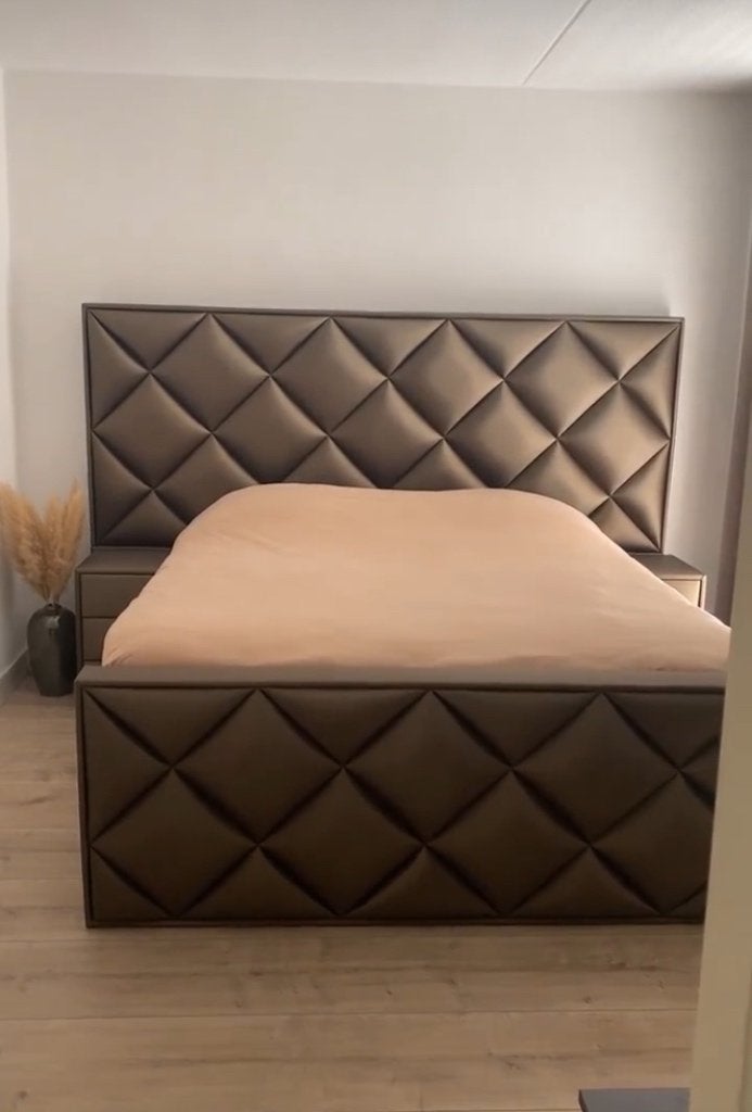 Bed kingsize, Ophalen, Overige materialen, Overige kleuren, Tweepersoons