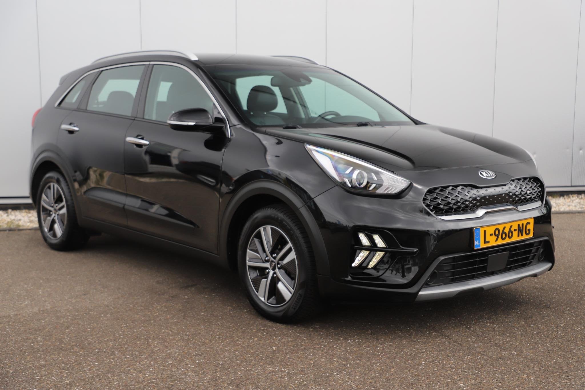 Kia Niro 1.6 GDi Hybrid DynamicLine Automaat Half Leder Navi, Gebruikt, Euro 6, Leder en Stof, Zwart