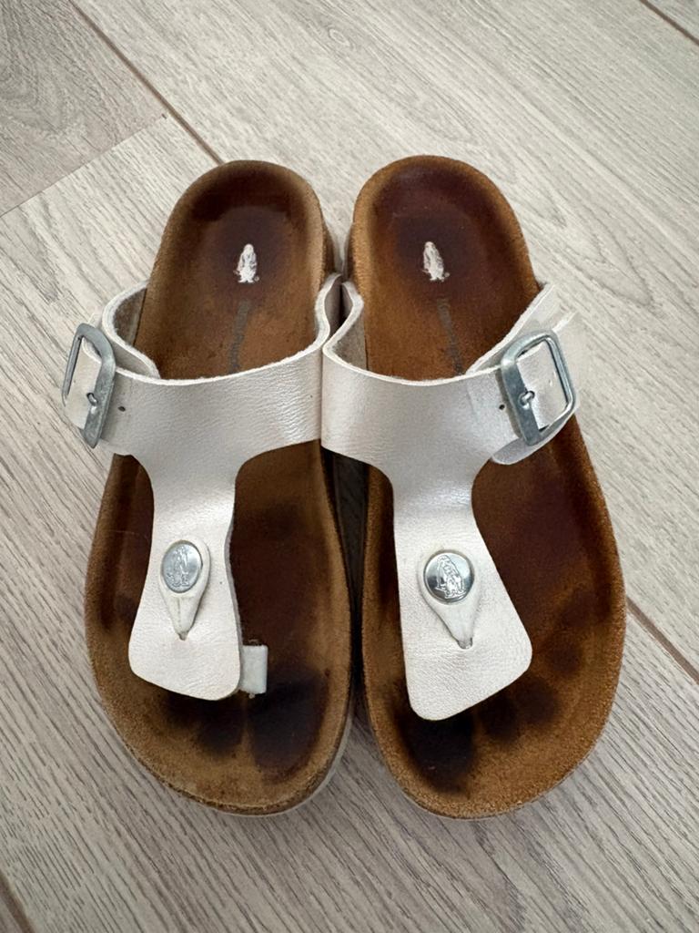 Hush puppie sandalen, Kinderen en Baby's, Kinderkleding | Schoenen en Sokken, Gebruikt, Meisje, Overige typen, Ophalen of Verzenden
