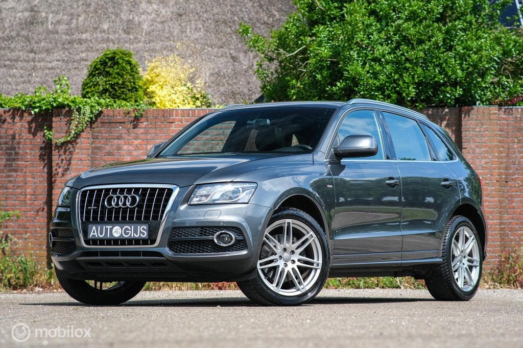 Audi Q5 3.2 FSI quattro Pro Line 270 pk | B&O | Panorama | T, Auto's, Audi, Euro 5, Gebruikt, Zwart, 1770 kg