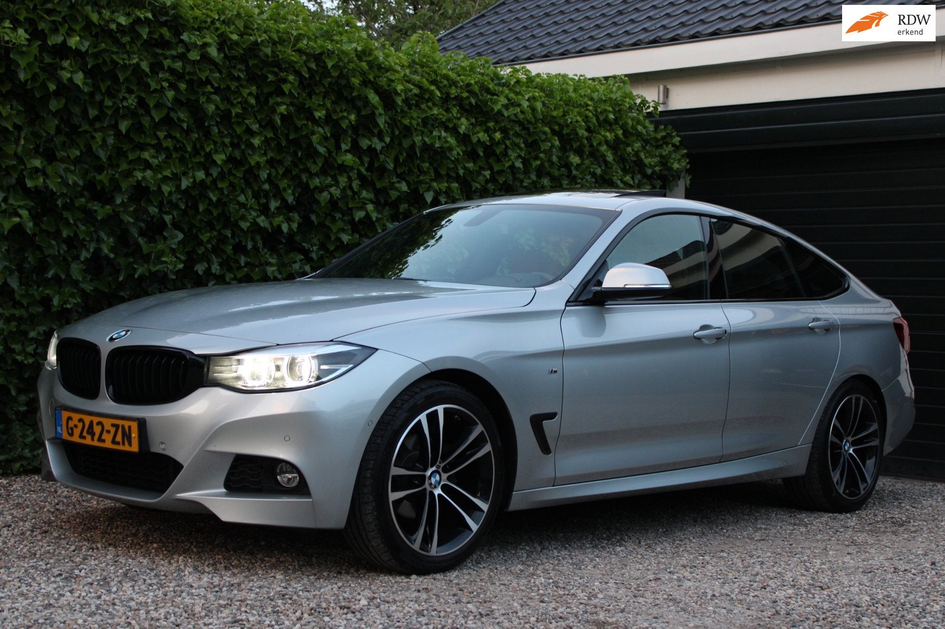 BMW 3-serie Gran Turismo 320i High Executive Edition | M-Pak, Auto's, BMW, Automaat, Achterwielaandrijving, Gebruikt, Euro 6