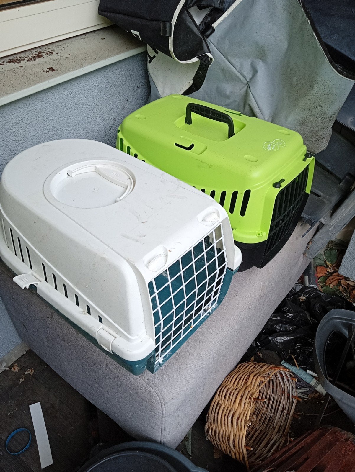 Alle maten honden transport boxen. En benzen, Ophalen