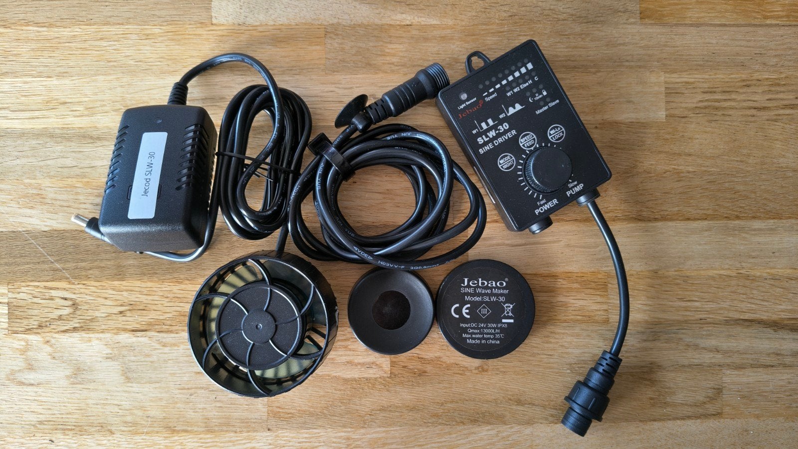 Jebao/Jecod SLW-30 wavemaker stromingspomp, Ophalen of Verzenden, Zo goed als nieuw
