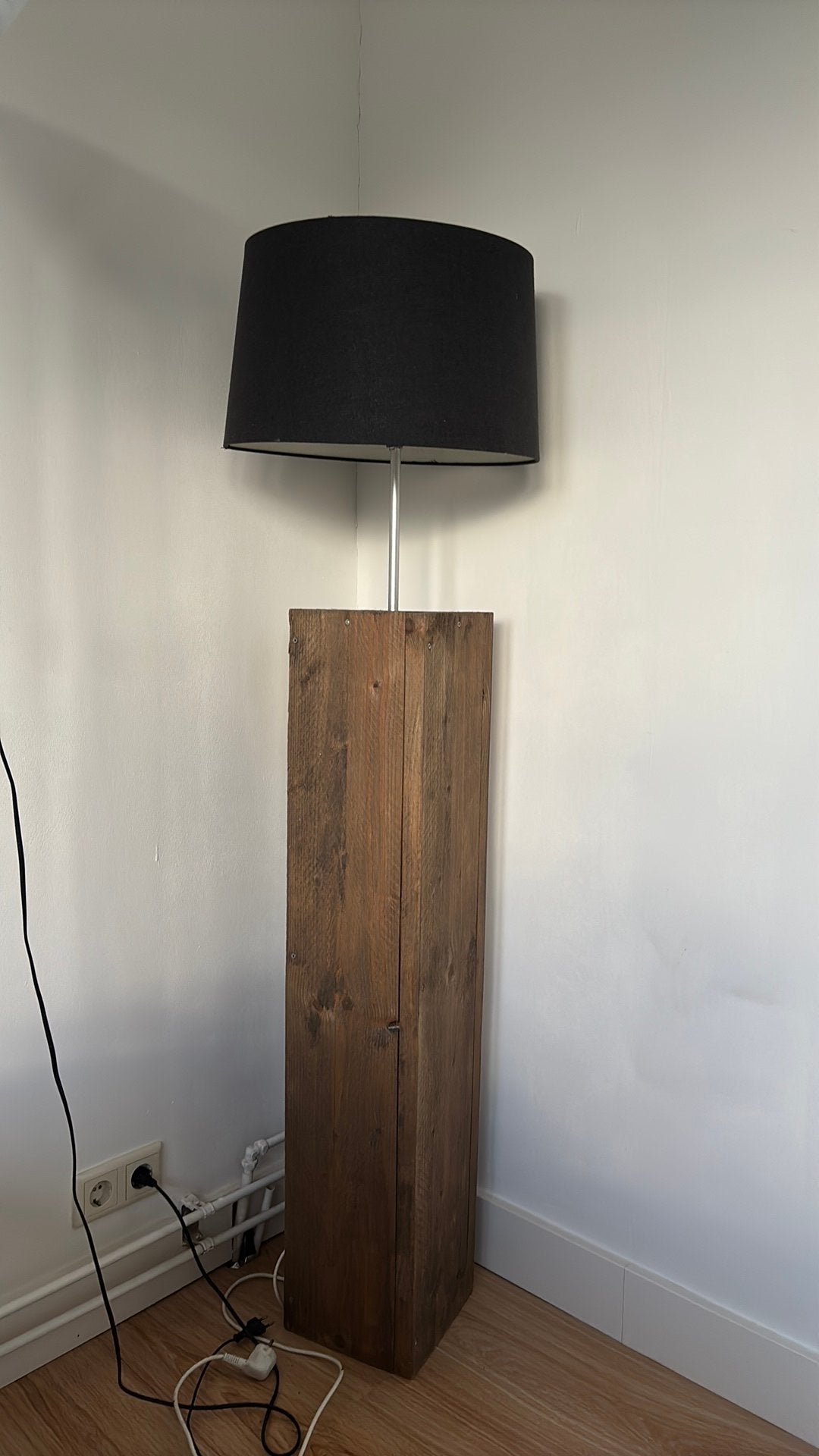 Lamp op houten zuil, Huis en Inrichting, Ophalen, Zo goed als nieuw, Minder dan 100 cm