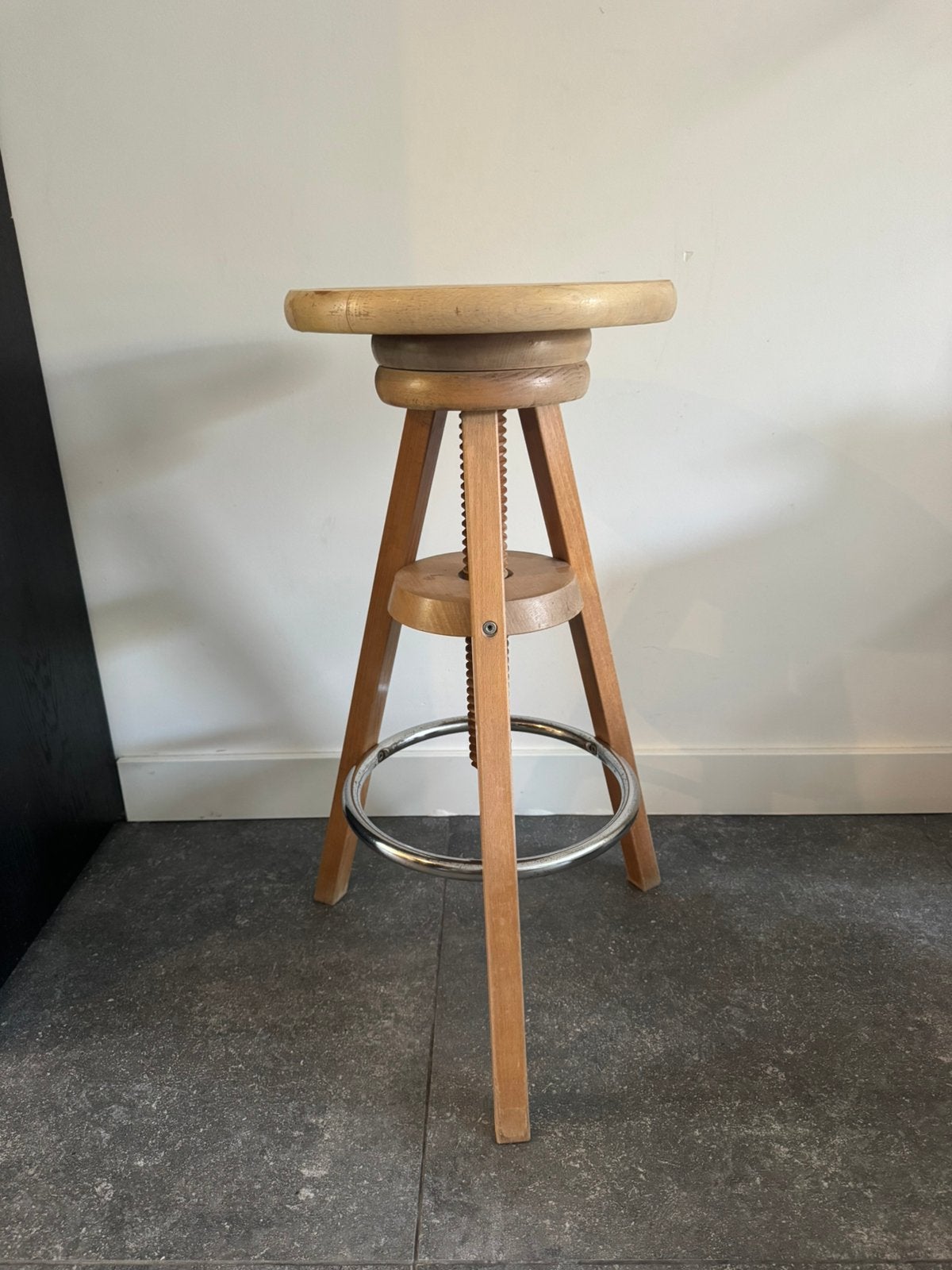 Vintage IKEA verstelbare houten kruk, Huis en Inrichting, Krukjes, Ophalen, In hoogte verstelbaar, Gebruikt, Hout