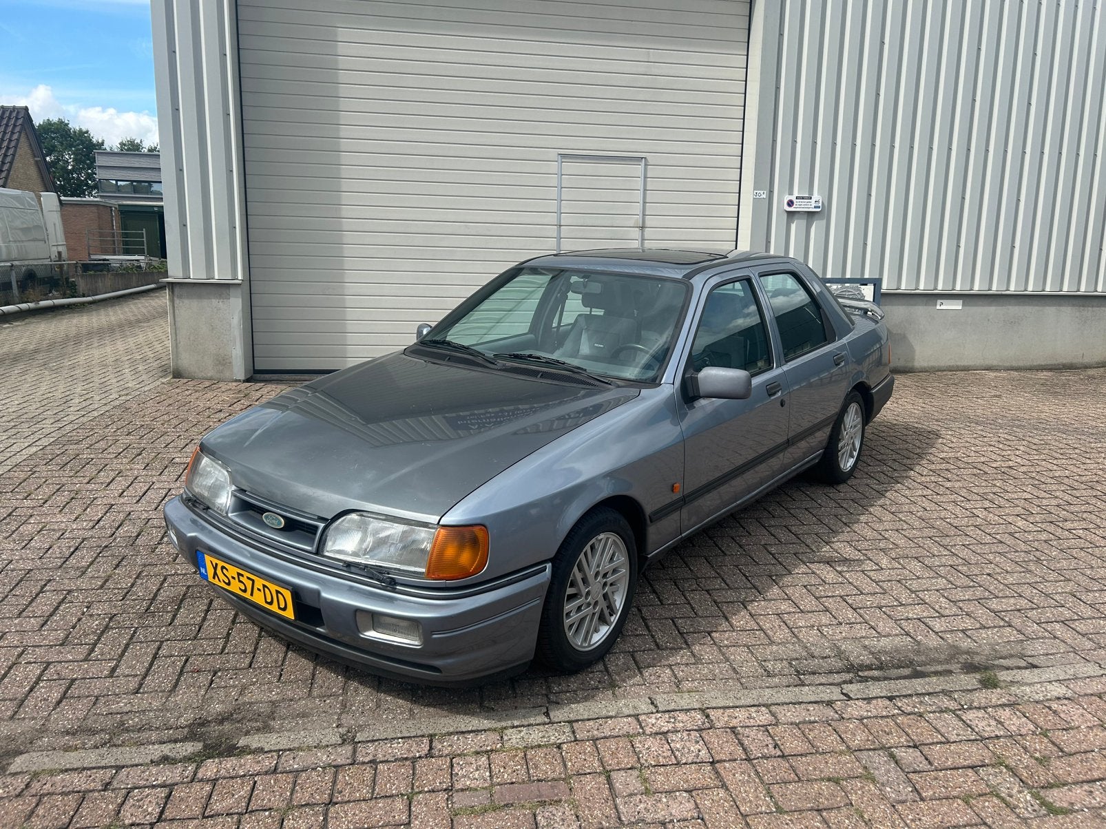 Ford Sierra 2.0 Cosworth SDN 1988 Blauw, Auto's, Ford, 1350 kg, Achterwielaandrijving, 4 cilinders, Blauw
