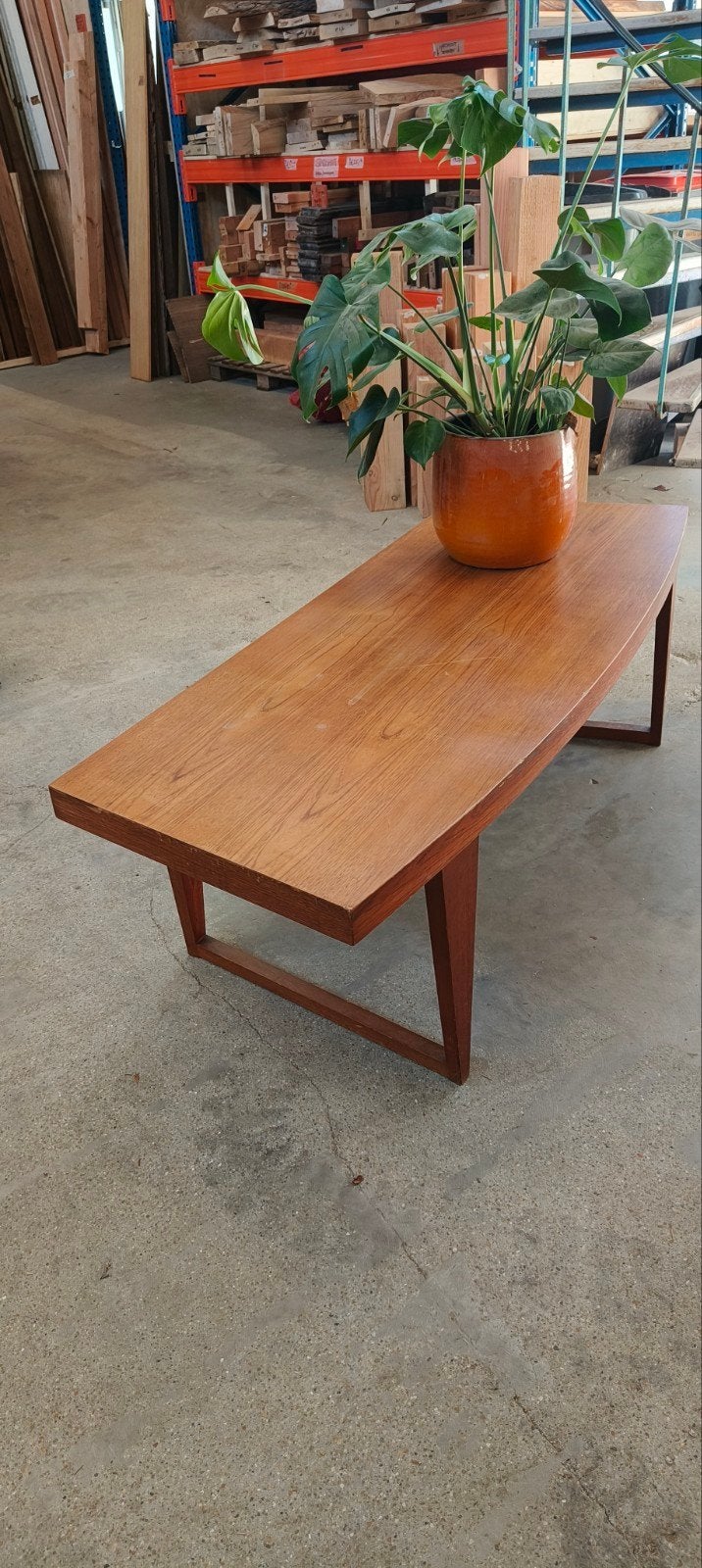 Vintage Mid-Century Salon Tafel - Teakfineer met Boogdetail, Ophalen, Gebruikt, 100 tot 150 cm, 150 tot 200 cm