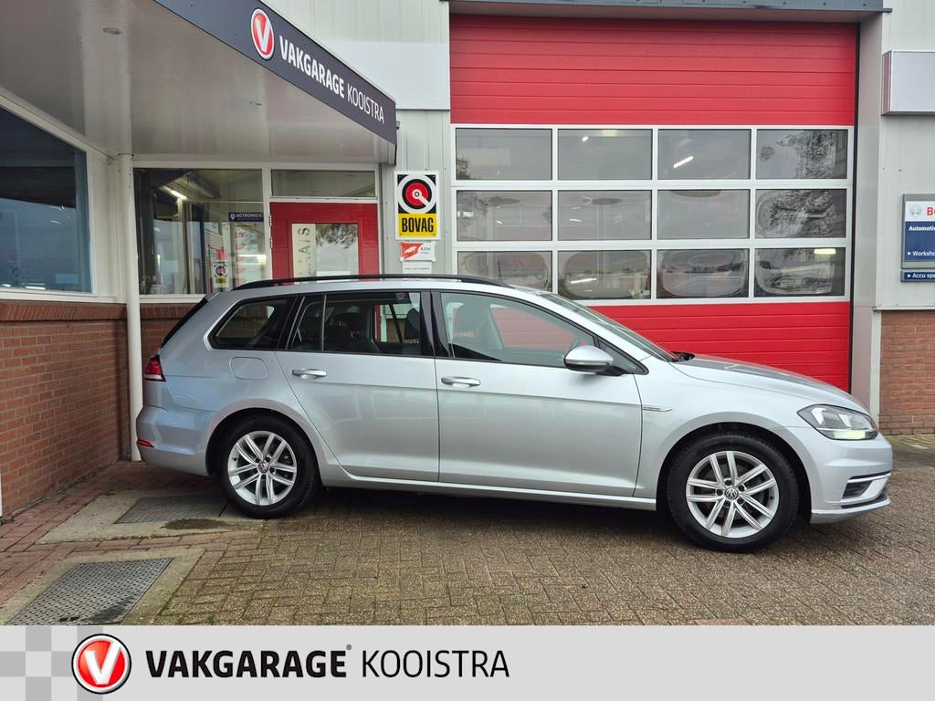 Volkswagen Golf 1.5 TSI Highline Navi|Cruise|, Auto's, 12 maanden, Stof, 4 cilinders, Bedrijf