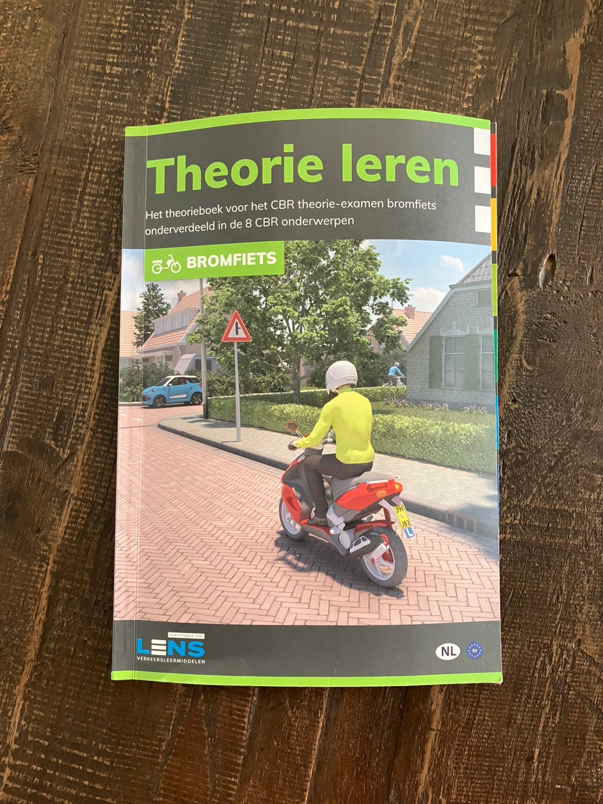 Theorie boek voor bromfiets rijbewijs!, Boeken, Studieboeken en Cursussen, Ophalen of Verzenden, Alpha, Zo goed als nieuw, Niet van toepassing