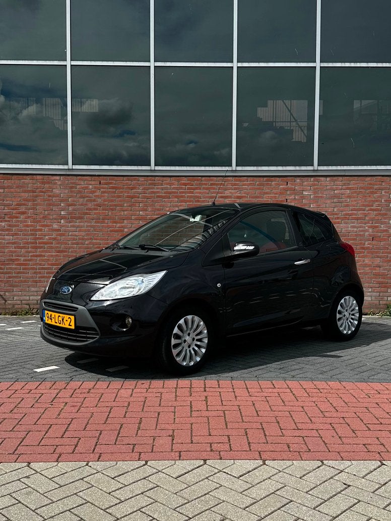 Ford Ka 1.2 titanium 2010 Zwart, Auto's, Ford, Particulier, Ka, ABS, Airbags, Airconditioning, Bluetooth, Centrale vergrendeling