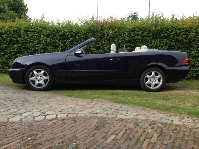 Mercedes-Benz CLK 2.0 Clk200 Kompr Cabrio Eleg.aut 2002, Automaat, 1998 cc, Achterwielaandrijving, 4 cilinders