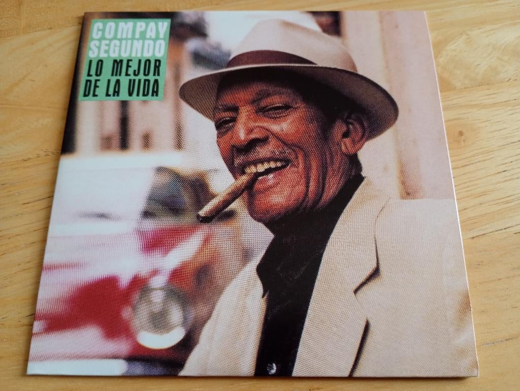 CD Compay Segundo - Lo Mejor De La Vida, Verzenden, Zo goed als nieuw, Latijns-Amerikaans