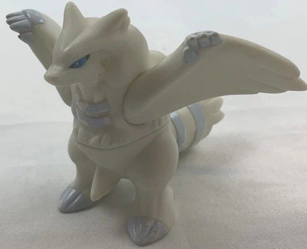 Pokemon Bandai Reshiram Figuur Nintendo