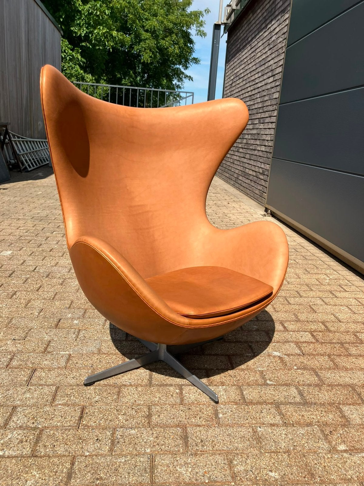 Fritz Hansen Egg Chair 07-‘63 Cognac Camel leder NIEUWstaat!, Huis en Inrichting, Fauteuils, Ophalen of Verzenden, Zo goed als nieuw