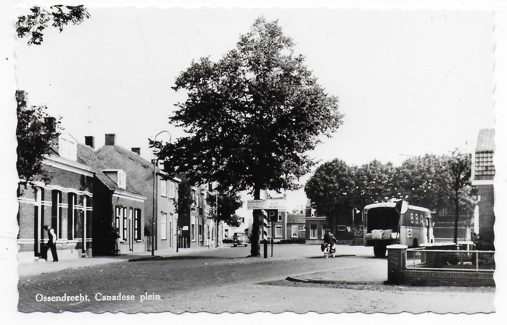 Ossendrecht Canadese Plein Ansichtkaart ( B6884 ), Verzamelen, Ophalen of Verzenden, 1960 tot 1980, Ongelopen, Zuid-Holland