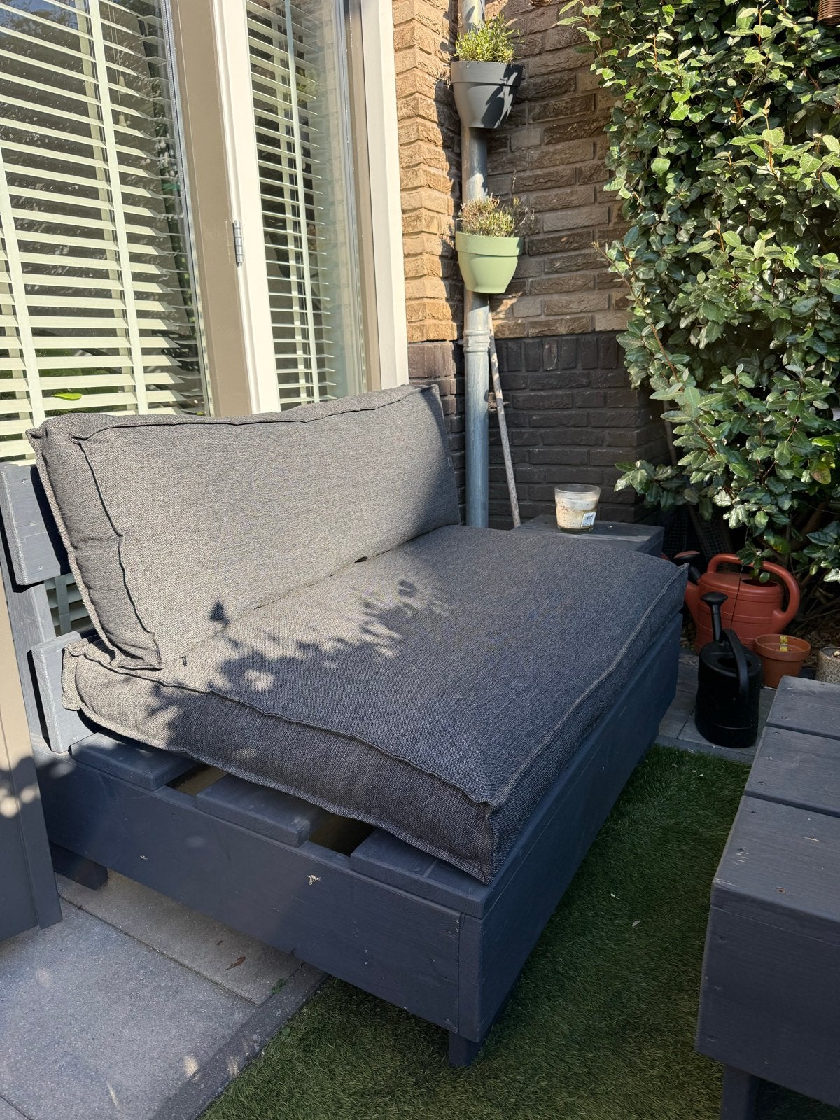 Houten Loungeset met tafel en kussens (Karwei), Tuin en Terras, Ophalen, 4 zitplaatsen, Zo goed als nieuw, Loungeset