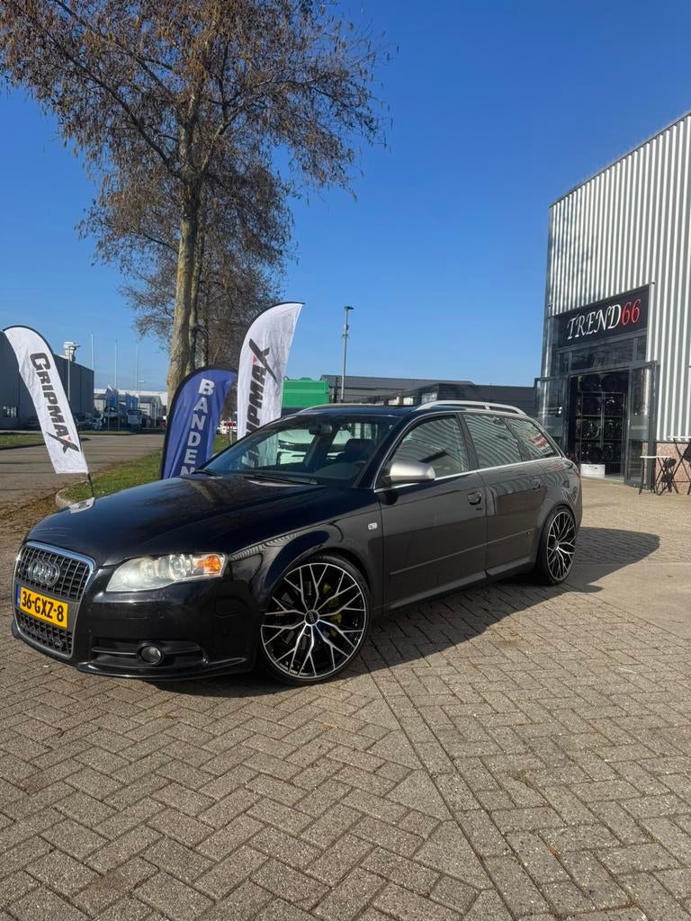 Audi a4 3.2 Quattro €3000 vandaag ophalen!, Automaat, Zwart, Zwart, Stationwagon