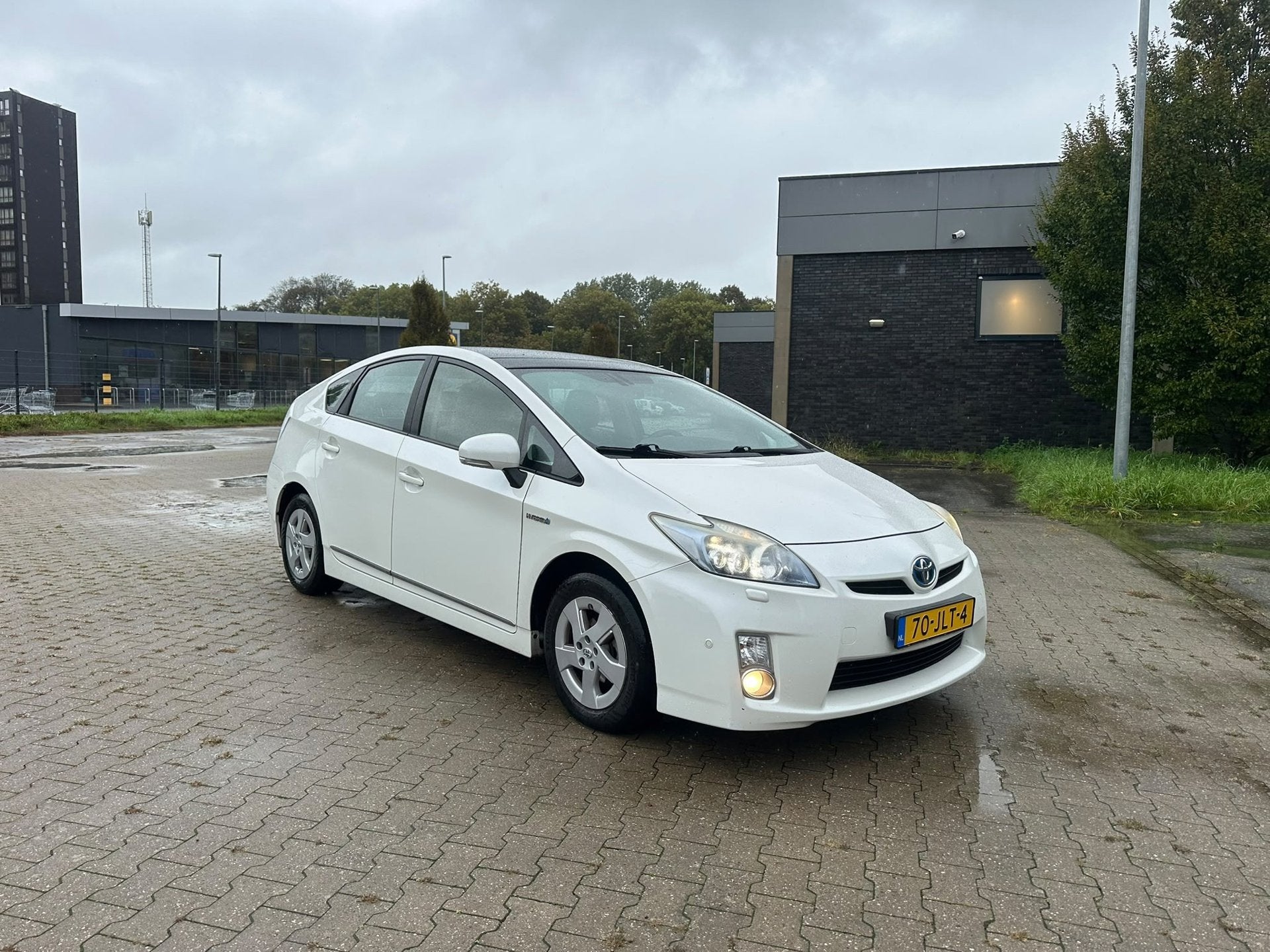 Toyota Prius 1.8 Dynamic, Stof, Gebruikt, 4 cilinders, Wit
