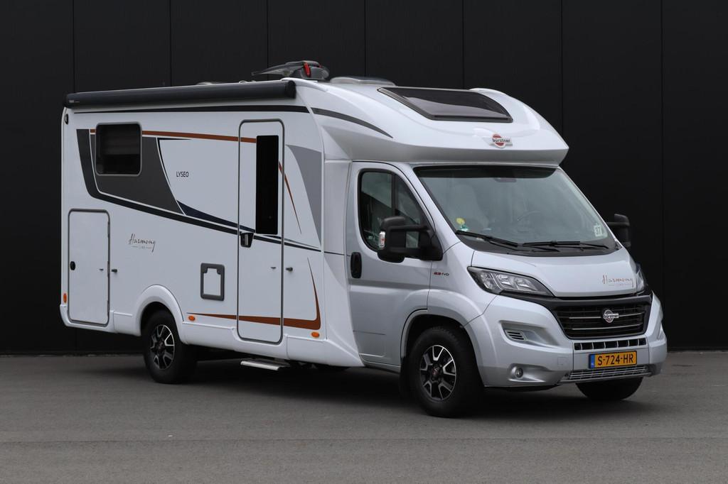 Bürstner Lyseo Harmony Line 140pk Automaat | Vlakke vloer!, Caravans en Kamperen, Campers, Automaat, Hordeur, Tot en met 2, Bedrijf