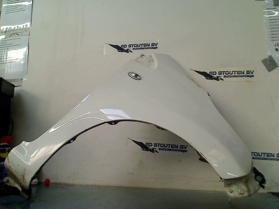 Spatbord Rechts Voor Peugeot 107 (2005-06/2014-05), Kontakt-peugeot@peugeot.com, Gebruikt, Peugeot Deutschland GmbH, Bahnhofsplatz, Rüsselsheim 65423, , Duitsland