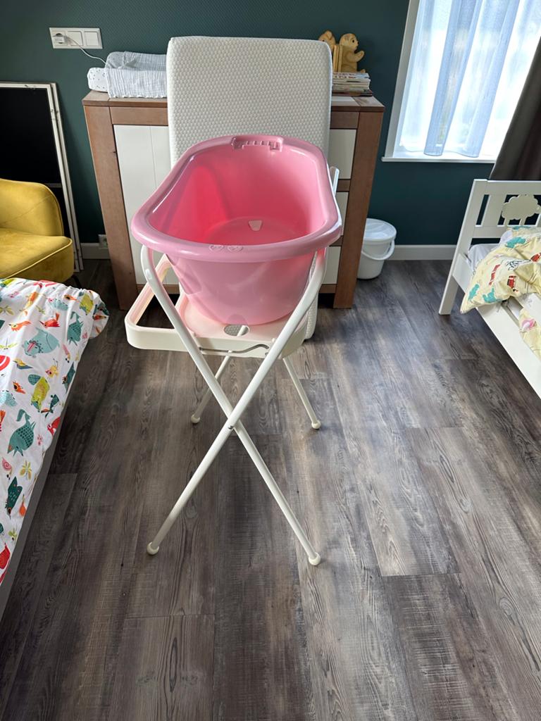 Roze babybadje met standaard, Ophalen, Gebruikt, Badje, Bébé-jou