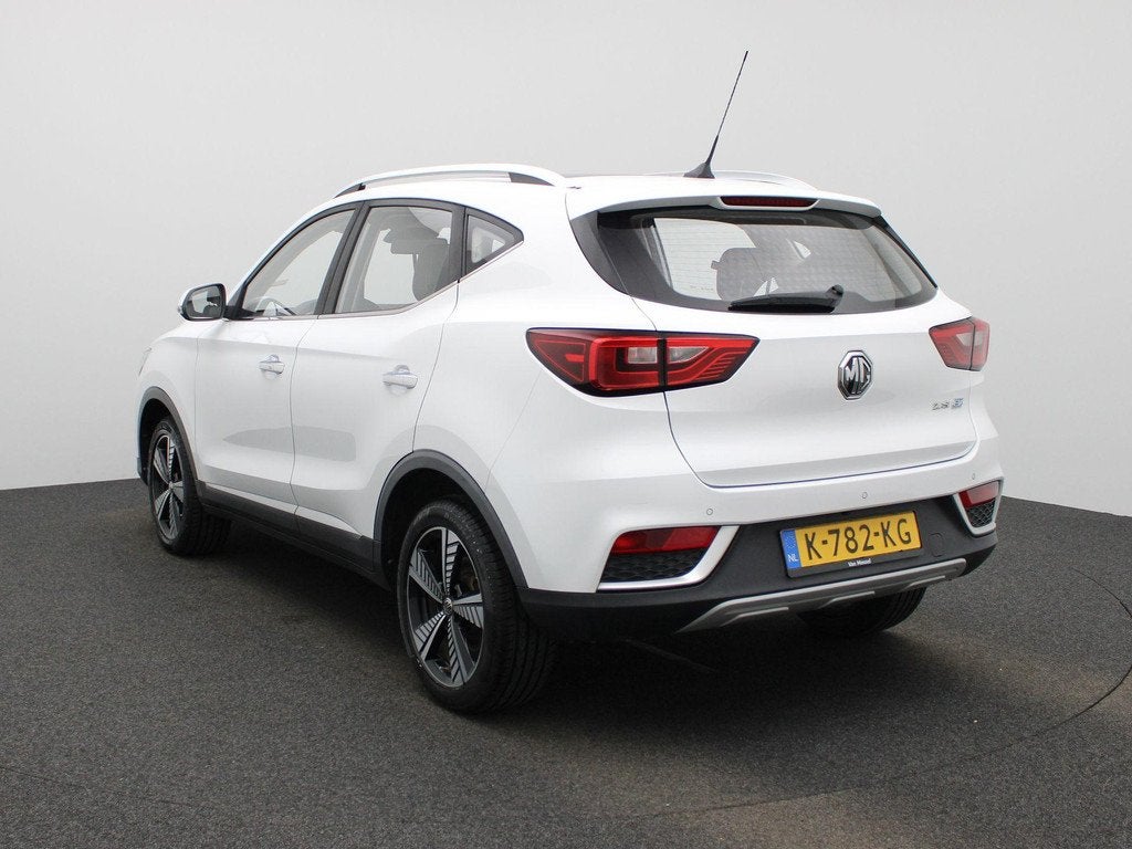 MG ZS EV Luxury 45 kWh | Leder | Panoramadak | Camera | Carp, Auto's, MG, Gebruikt, 143 pk, ZS, 1507 kg