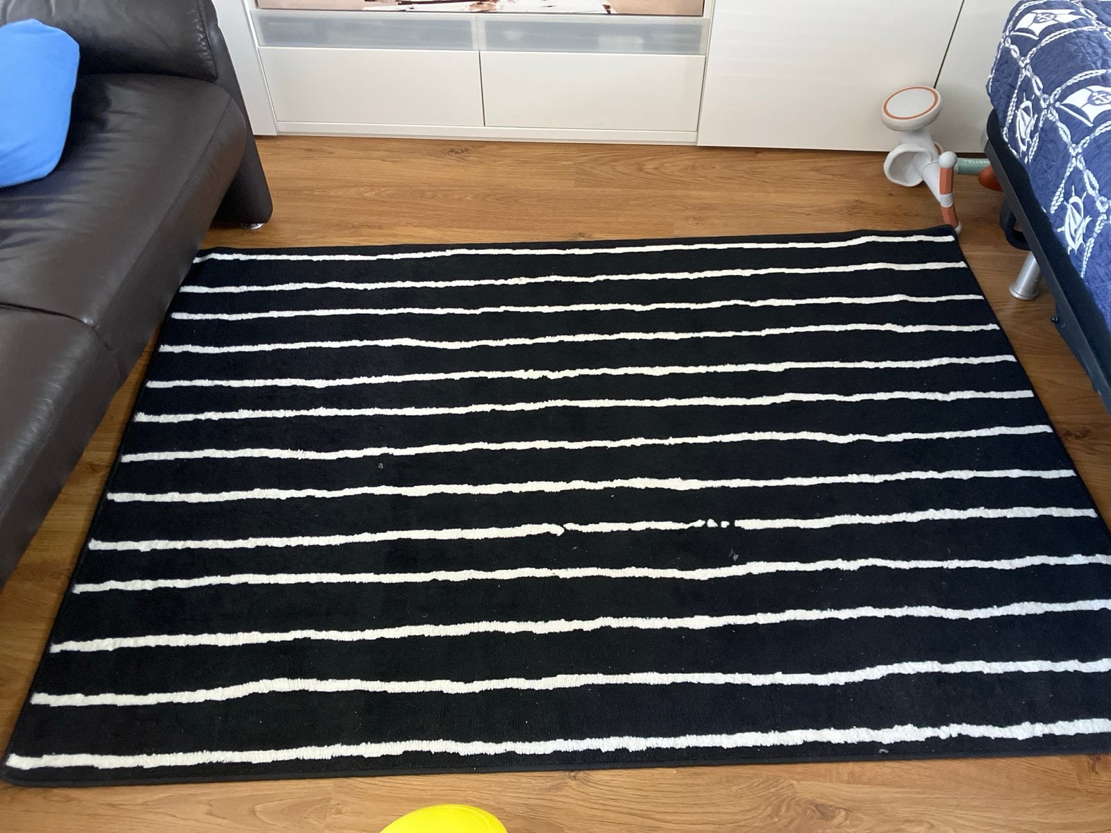 Zwart-wit gestreept vloerkleed, Huis en Inrichting, Ophalen, Gebruikt, 100 tot 150 cm, Zwart