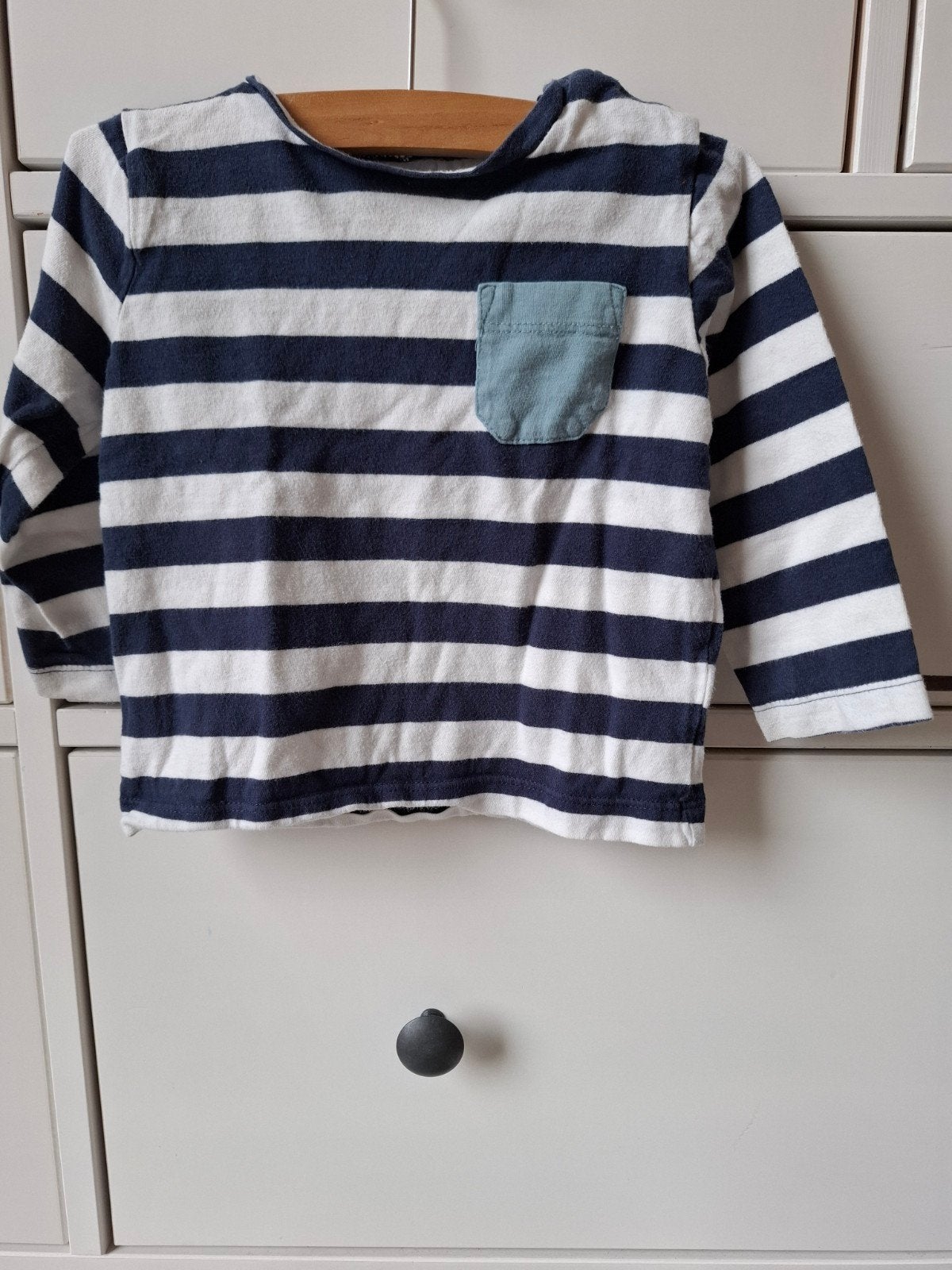 Shirt lange mouw, blauw/wit gestreept, maat 80, Kinderen en Baby's, Babykleding | Maat 80, Jongetje of Meisje, Ophalen of Verzenden