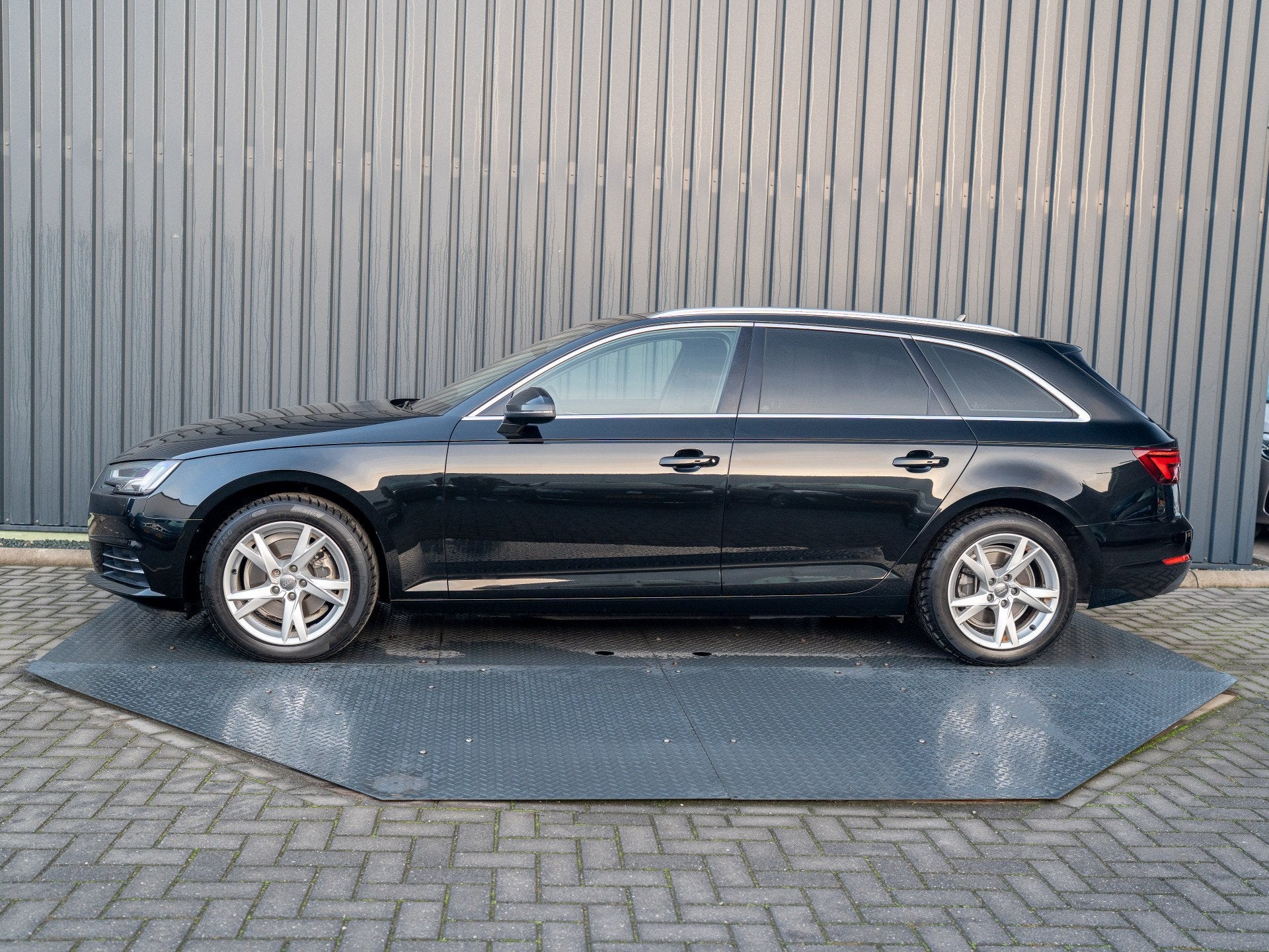 Audi A4 Avant 1.4 TFSI Sport Lease Edition | Elk. A-klep | P, Auto's, 12 maanden, Stof, Gebruikt, 4 cilinders