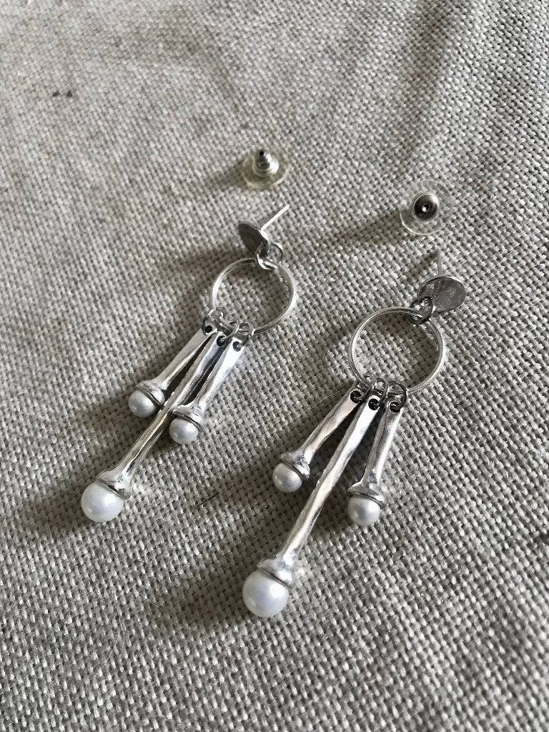 Zamak oorbellen (124) (32,- = 14,50) Parel, Sieraden, Tassen en Uiterlijk, Overige materialen, Nieuw, Ophalen of Verzenden, Knopjes of Stekers
