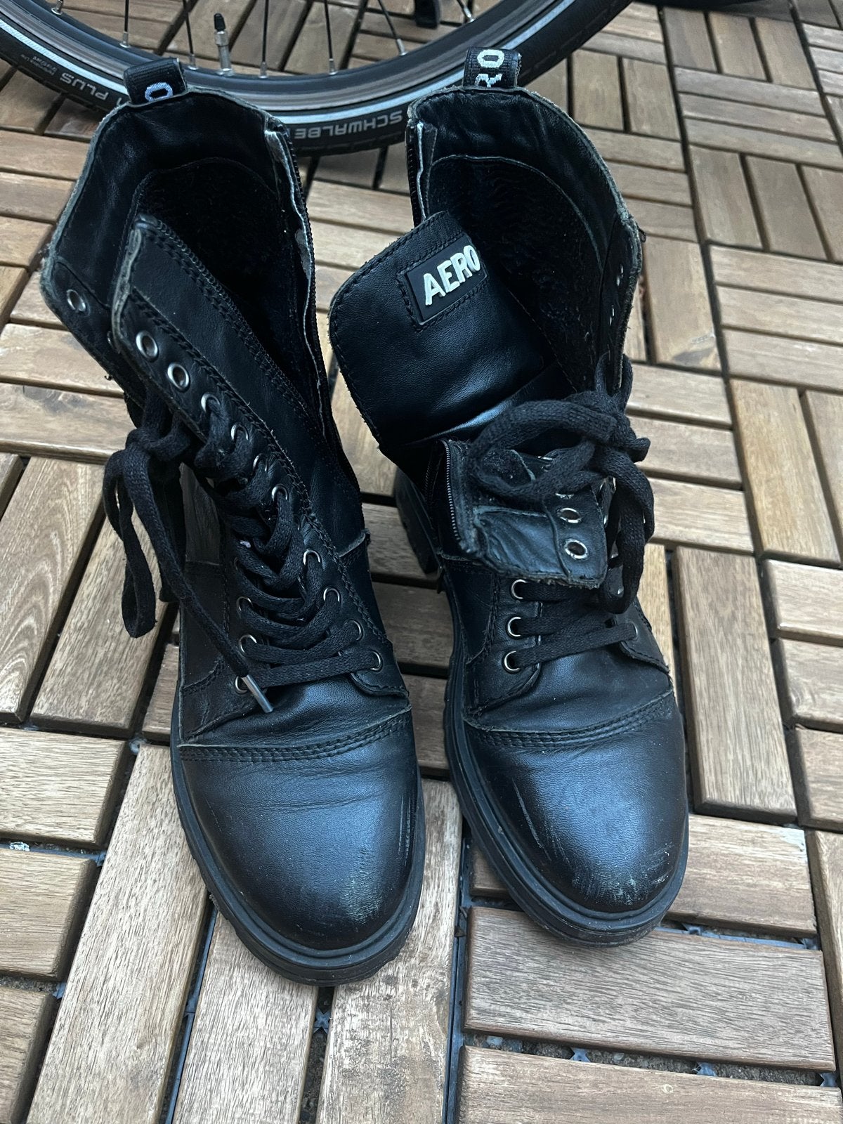 AERO Dames Veterboots Zwart Maat 39, Ophalen of Verzenden, Gedragen, Zwart, Lage of Enkellaarzen