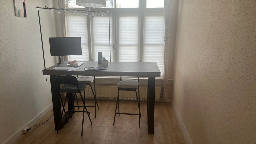 Grote Eet-/Werktafel + 4 Stoelen – Den Haag, Huis en Inrichting, Tafels | Eettafels, 50 tot 100 cm, Zo goed als nieuw, Vijf personen of meer
