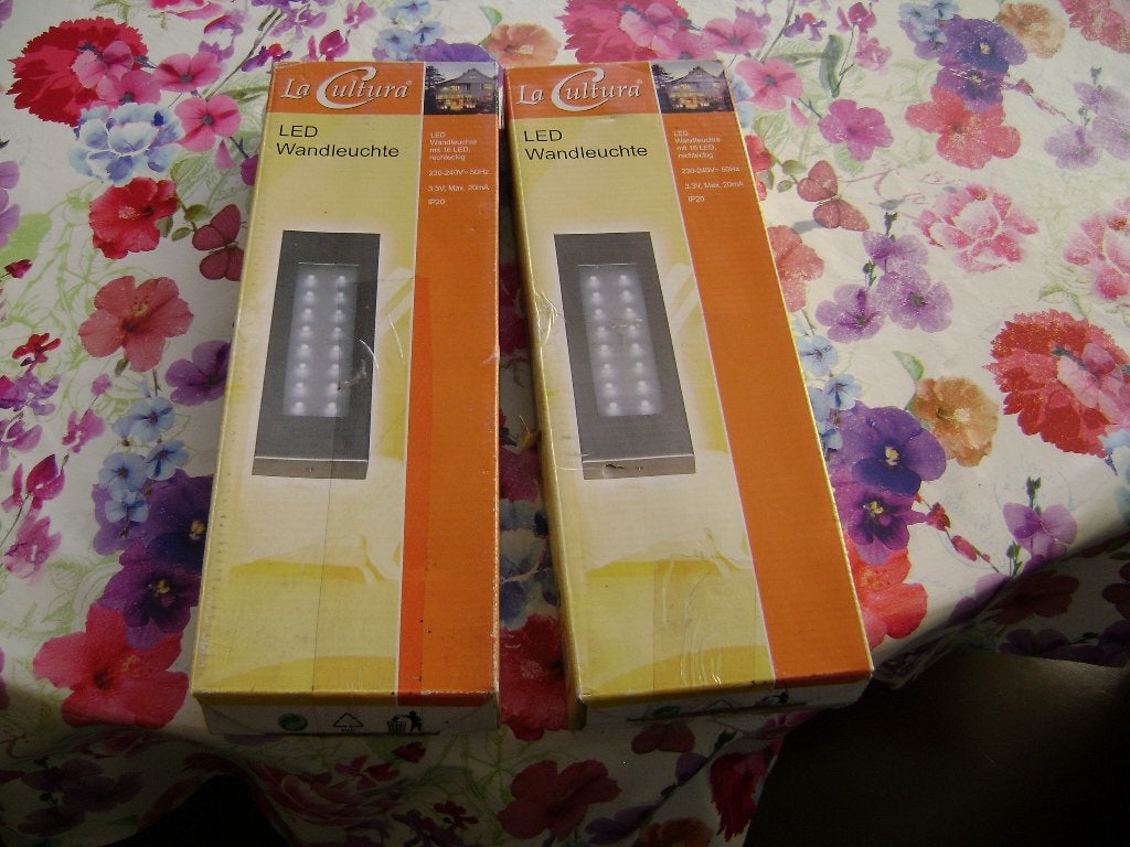 2 stuks nieuwe led muurverlichting, Geschikt voor buiten, Nieuw, Ophalen of Verzenden, Glas