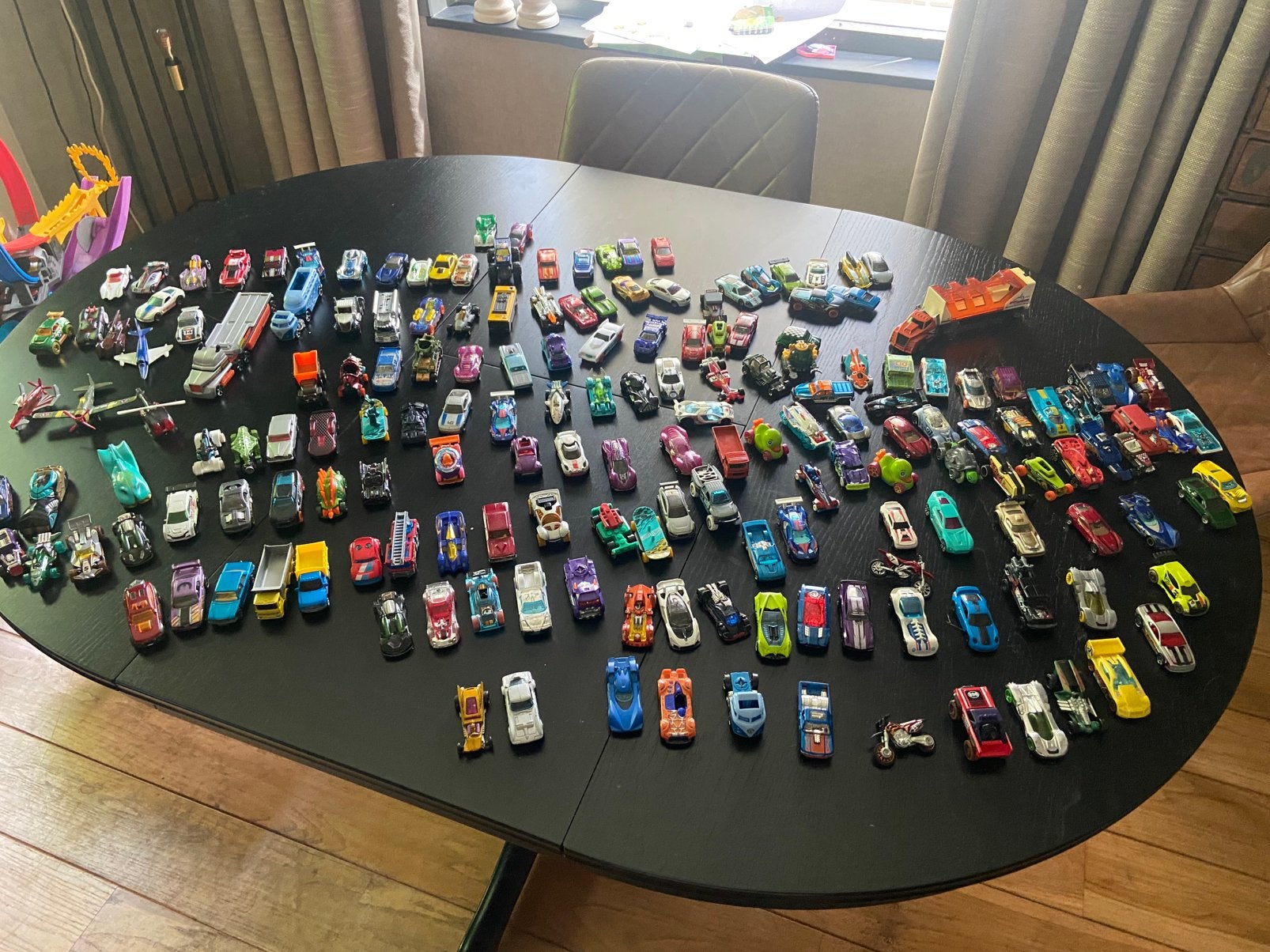 Grote verzameling Hot Wheels, Ophalen, Zo goed als nieuw