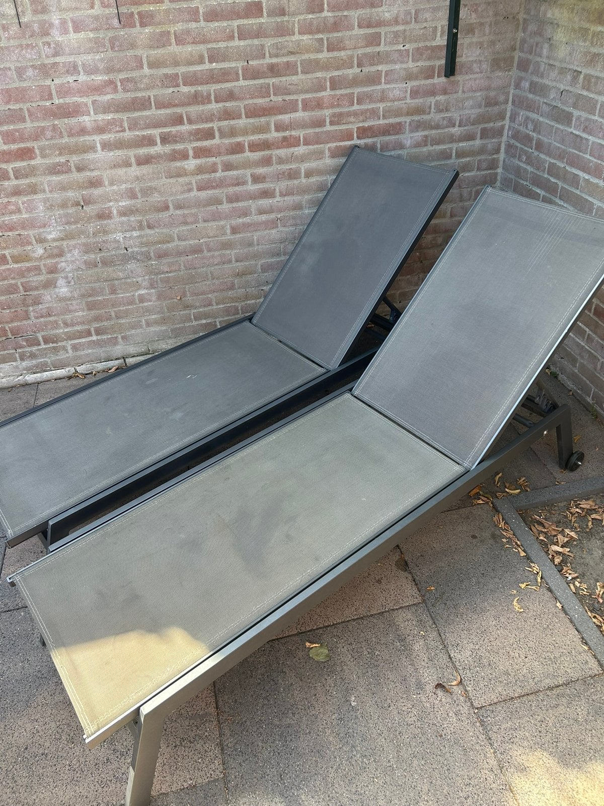 Verstelbare ligbedden, Tuin en Terras, Ophalen, Zo goed als nieuw, Kunststof