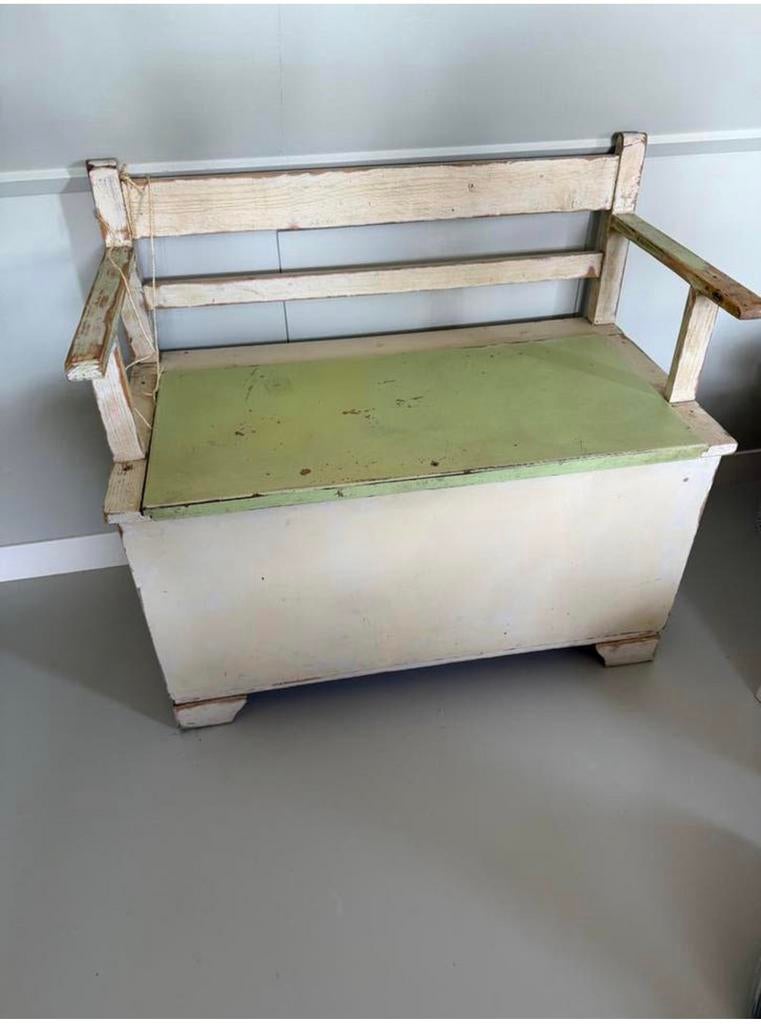 Vintage bankje met opbergruimte, Kinderen en Baby's, Kinderkamer | Overige Meubels, Ophalen, Zo goed als nieuw, Overige typen