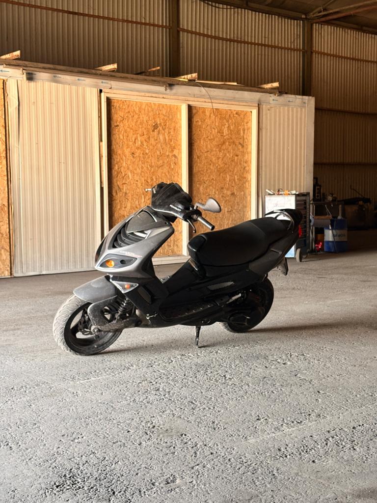 Peugeot Speedfight 2 - 70cc, Fietsen en Brommers, Scooters | Peugeot, Ophalen, Tweetakt, Zo goed als nieuw, Speedfight