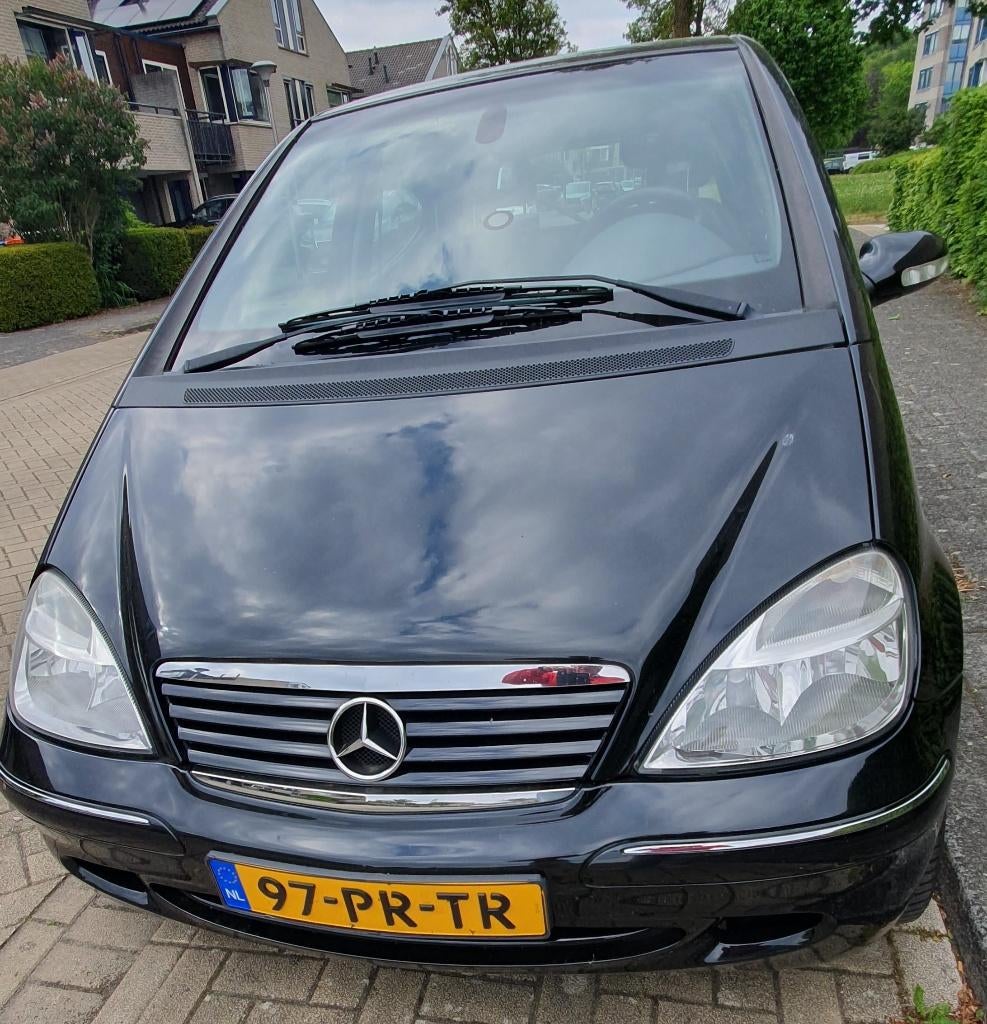 Mercedes-Benz A-Klasse 1.6 A160 Lang 2004 Zwart, Auto's, Voorwielaandrijving, Stof, 40 €/maand, 400 kg